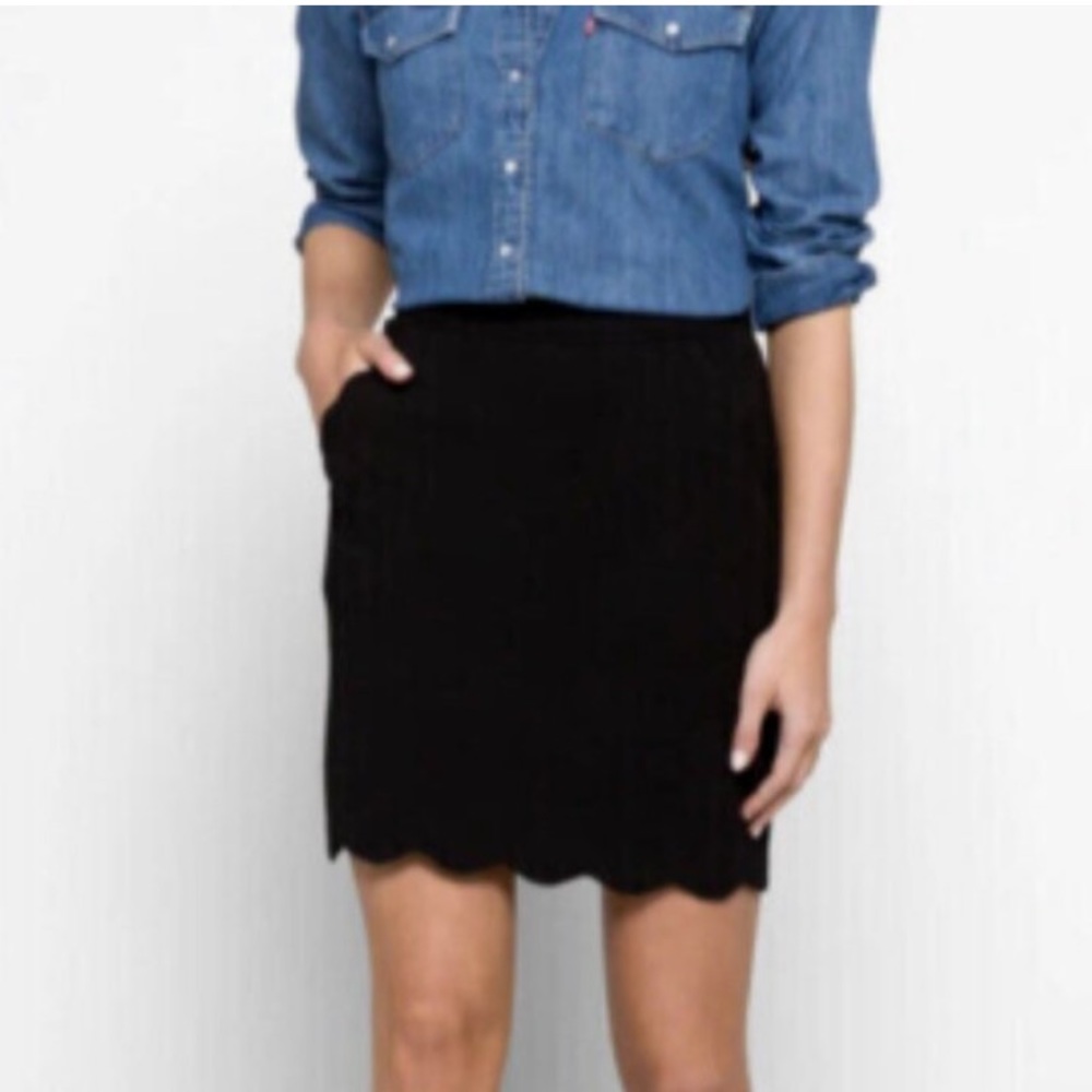 Skies Are Blue Berenice black, scalloped hem skirt‎  NWT size LP